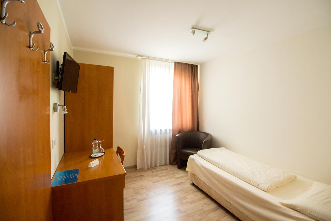 Hotel Reutlinger Hof ريوتلنجن المظهر الخارجي الصورة