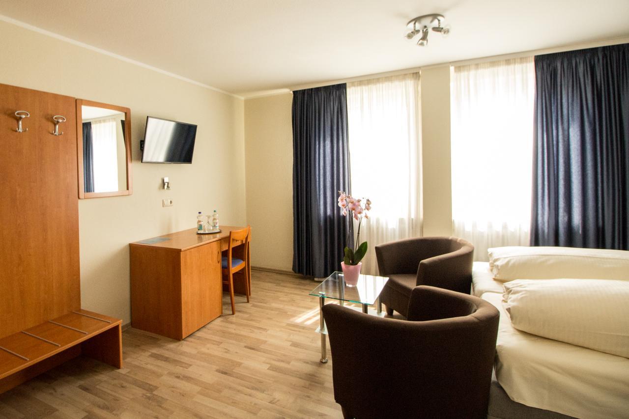 Hotel Reutlinger Hof ريوتلنجن المظهر الخارجي الصورة