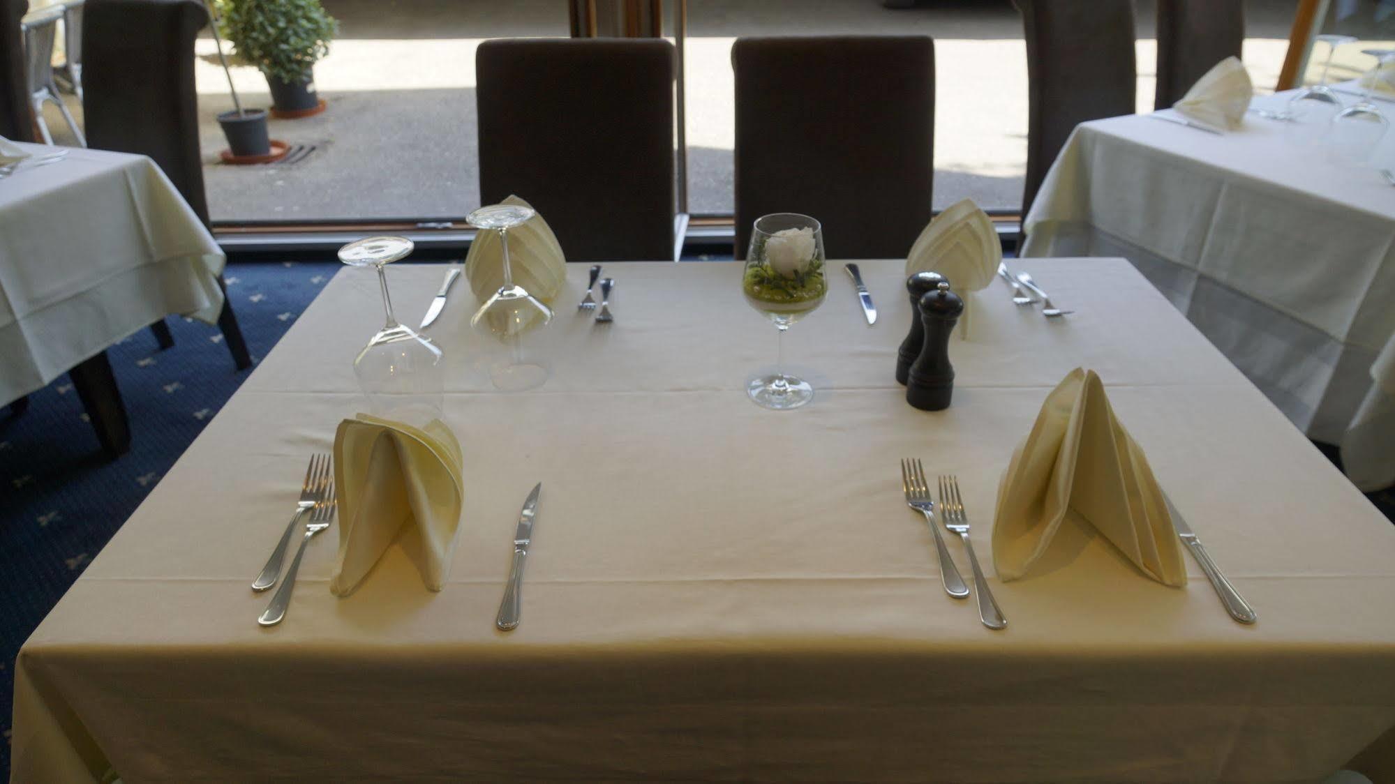 Hotel Reutlinger Hof ريوتلنجن المظهر الخارجي الصورة