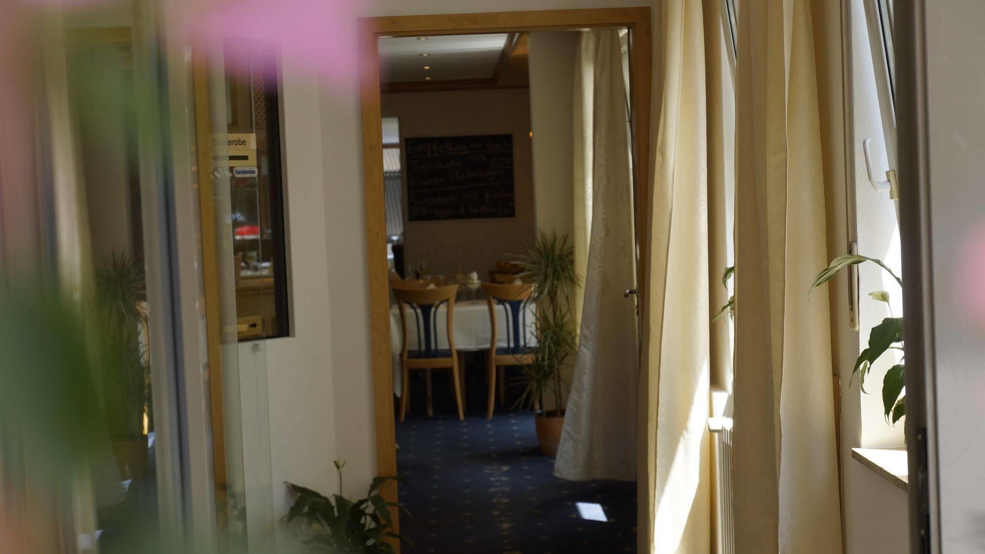 Hotel Reutlinger Hof ريوتلنجن المظهر الخارجي الصورة